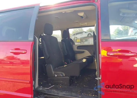 2013 Dodge Grand Caravan Sxt z USA, uszkodzony, nr VIN 2C4RDGCG4DR610878